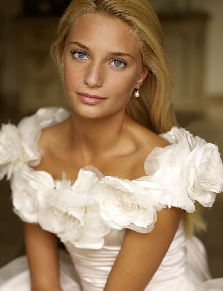 Phillipa-Lepley-Floral-Couture-Wedding-Dress-London