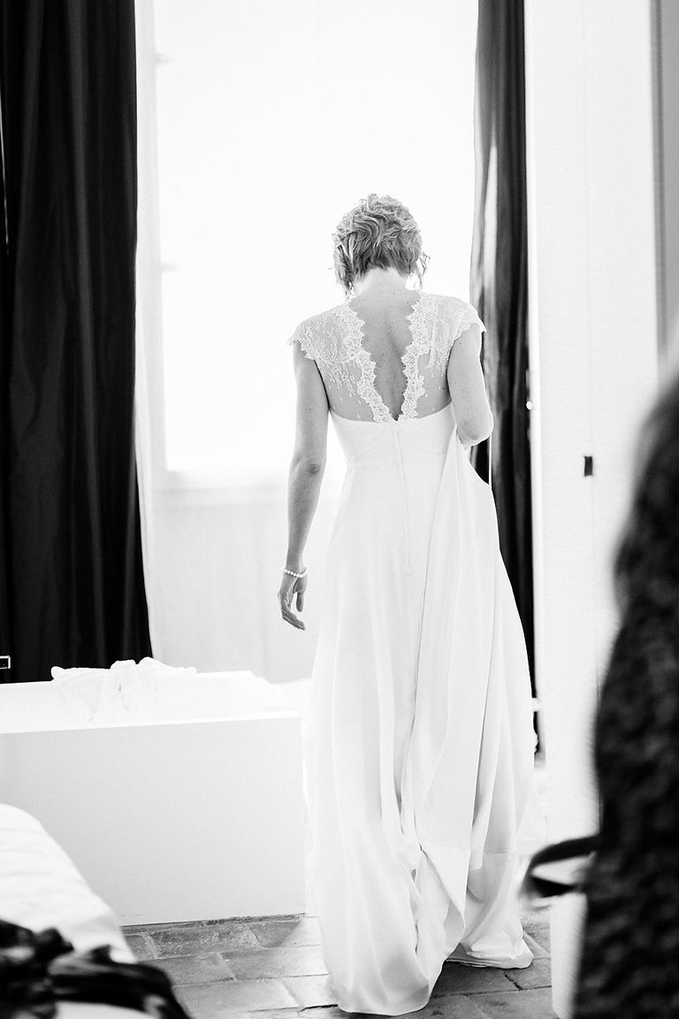 Phillipa-Lepley-Couture-Wedding-Dress-London-UK-High-Neck-Wedding-Dress-Lace-Silk-1