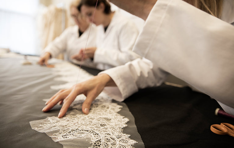 Phillipa-Lepley-Beading-Embroidery-Pearls-Diamonte-Wedding-Dress-Design-1
