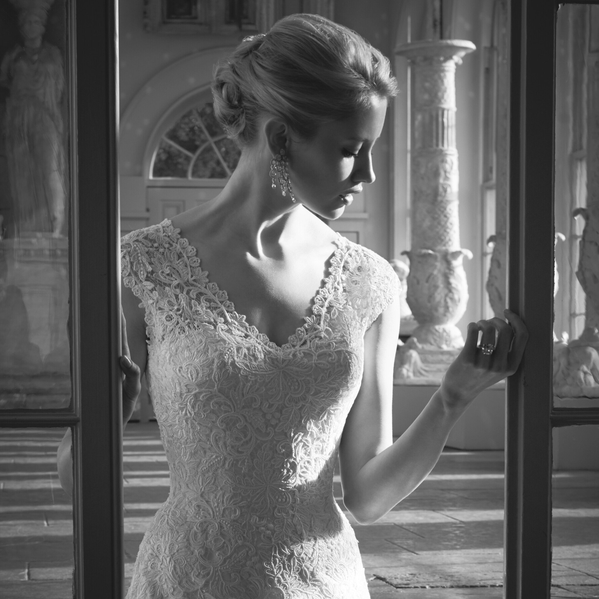 Phillipa-Lepley-Couture-Wedding-Dress-Charlotte-Rousseau-Lace