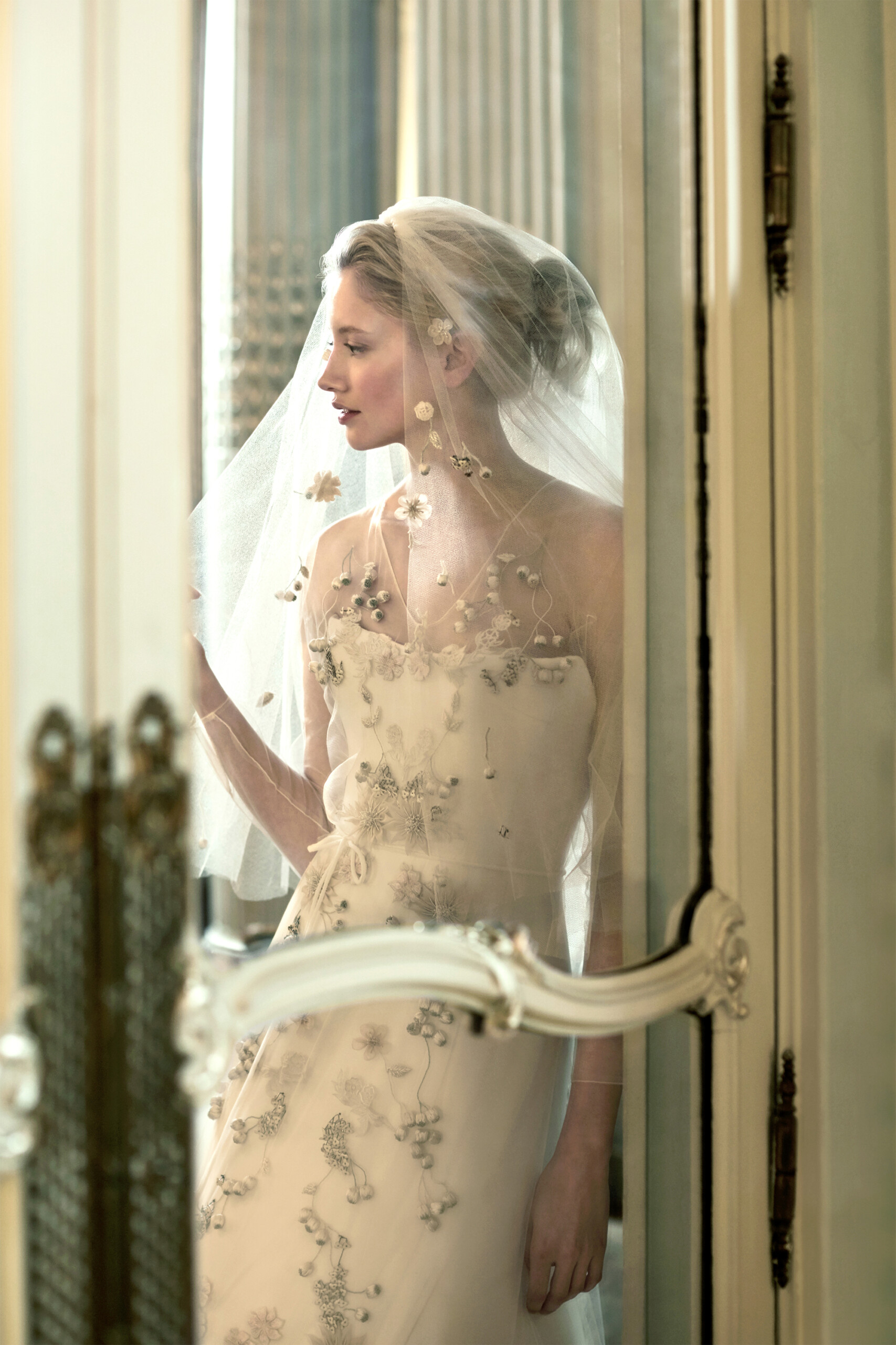 Phillipa-Lepley-Couture-Wedding-Dress-Gina-Dahlia-Garden