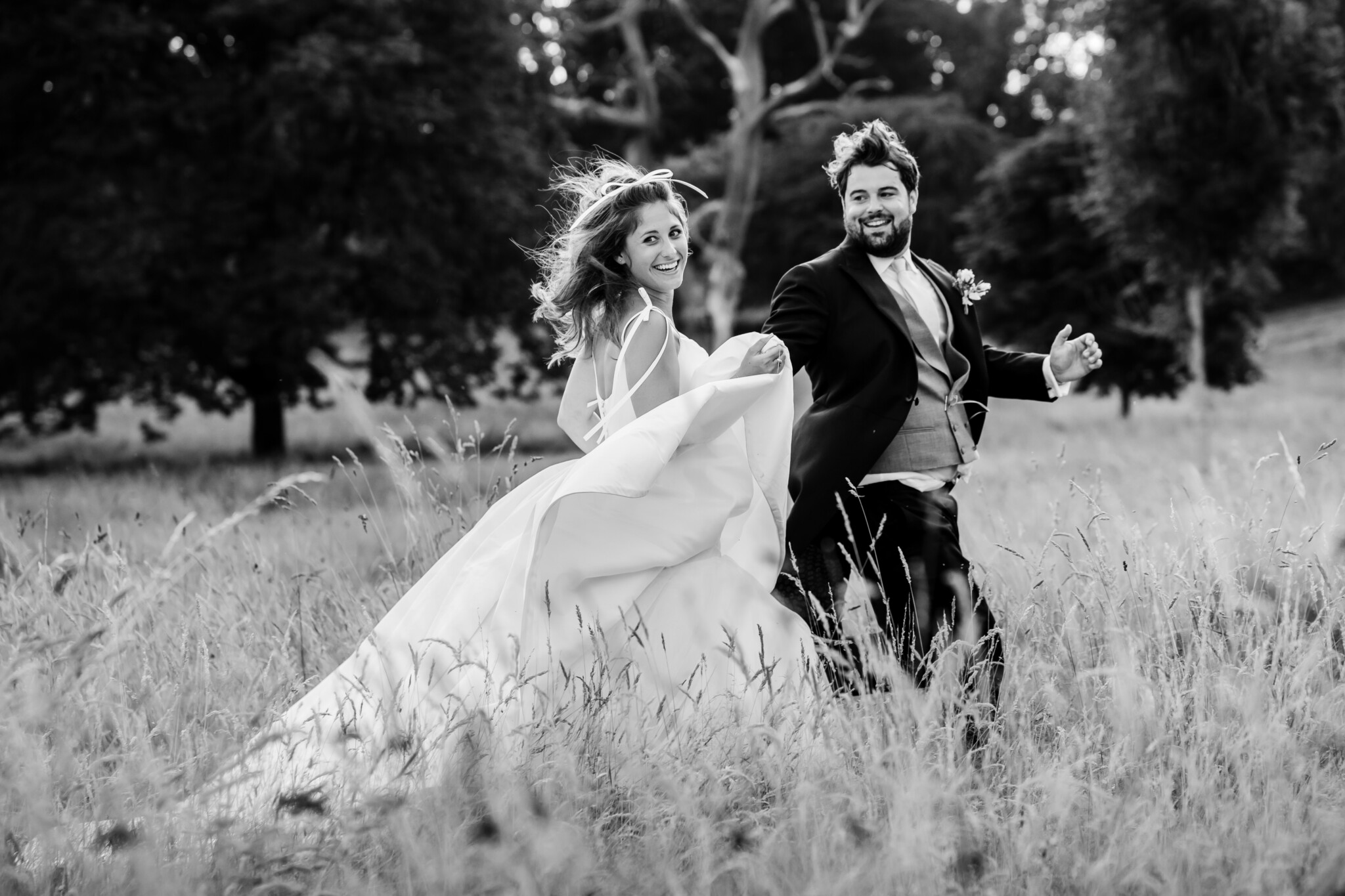 Phillipa-Lepley-Couture-Real-Bride-Anna-Toulouse-Taffeta-Bow-Veil