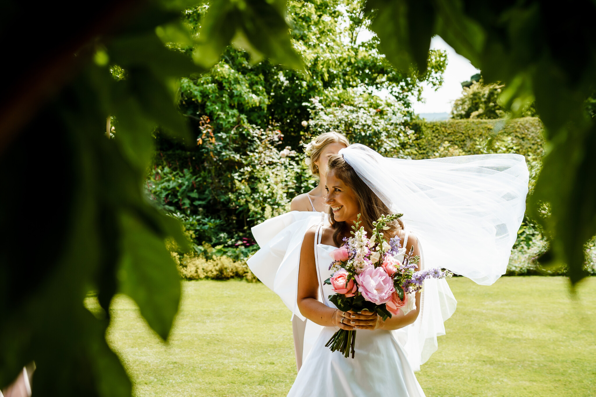 Phillipa-Lepley-Couture-Real-Bride-Anna-Toulouse-Taffeta-Bow-Veil