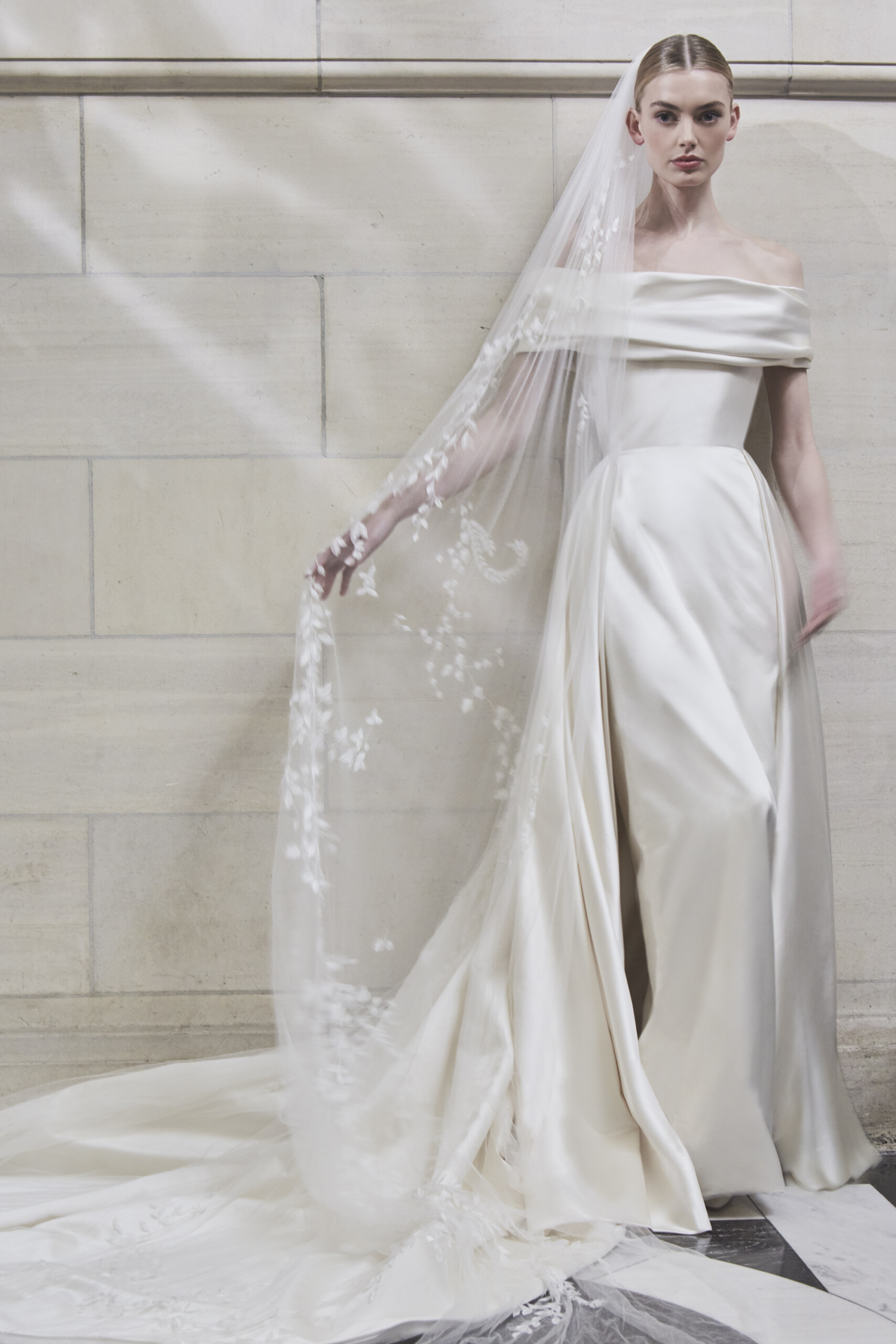 Phillipa-Lepley-Couture-Wedding-Dress-San-Marino
