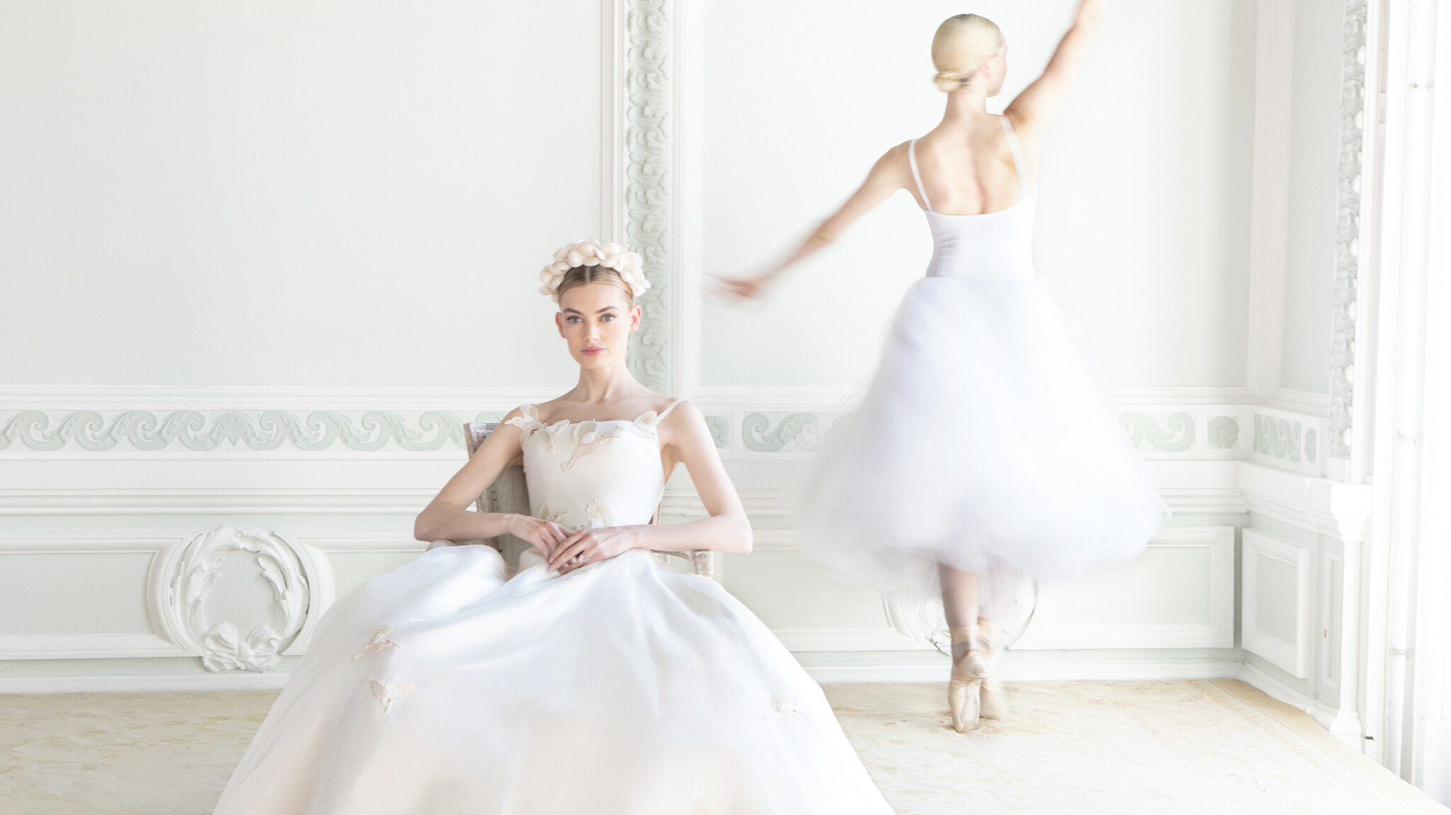 Phillipa-Lepley-Couture-Wedding-Dress-Hummingbirds