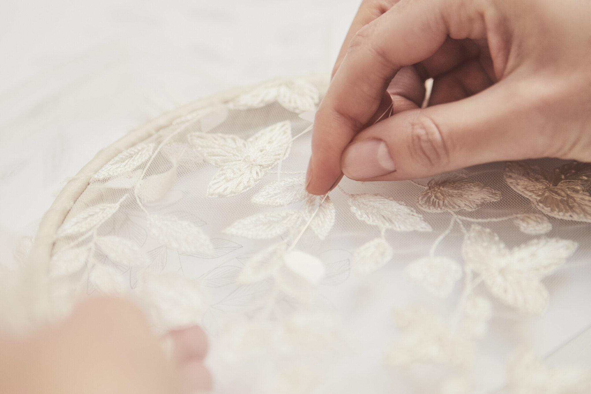 Phillipa-Lepley-Couture-Wedding-Dress-Woodland-Leaves-Embroidery