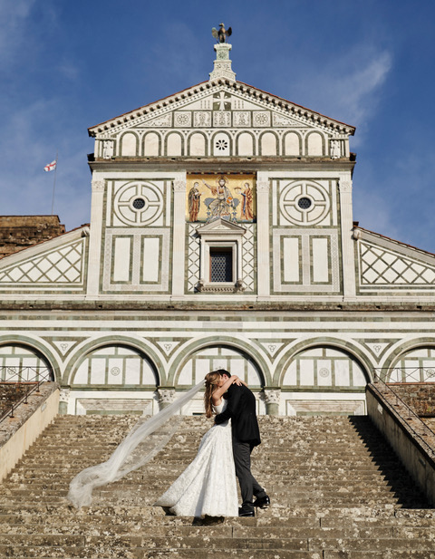 Phillipa_Lepley_Bride_Lisa_Symmetrical_Scroll_Tied_Back_Long_Plain_Single_Tier_Veil