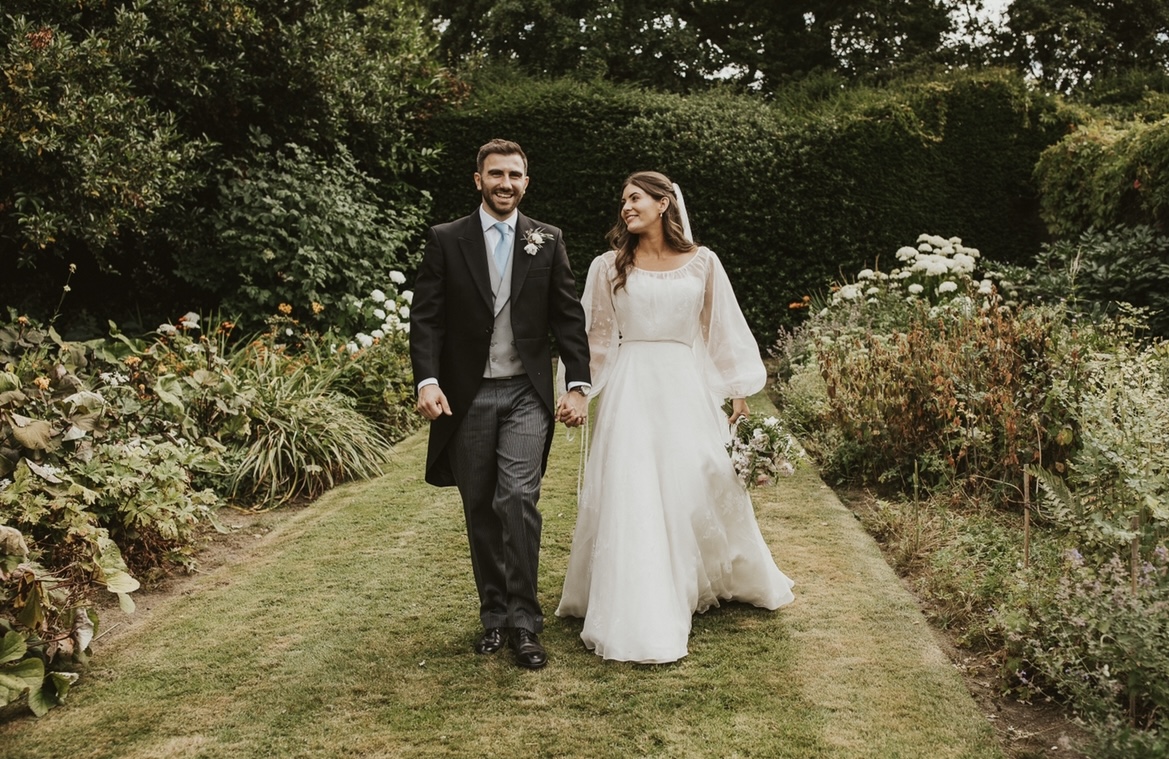 Phillipa_Lepley_Bride_Sophie_Vienna_Wisteria_Organza