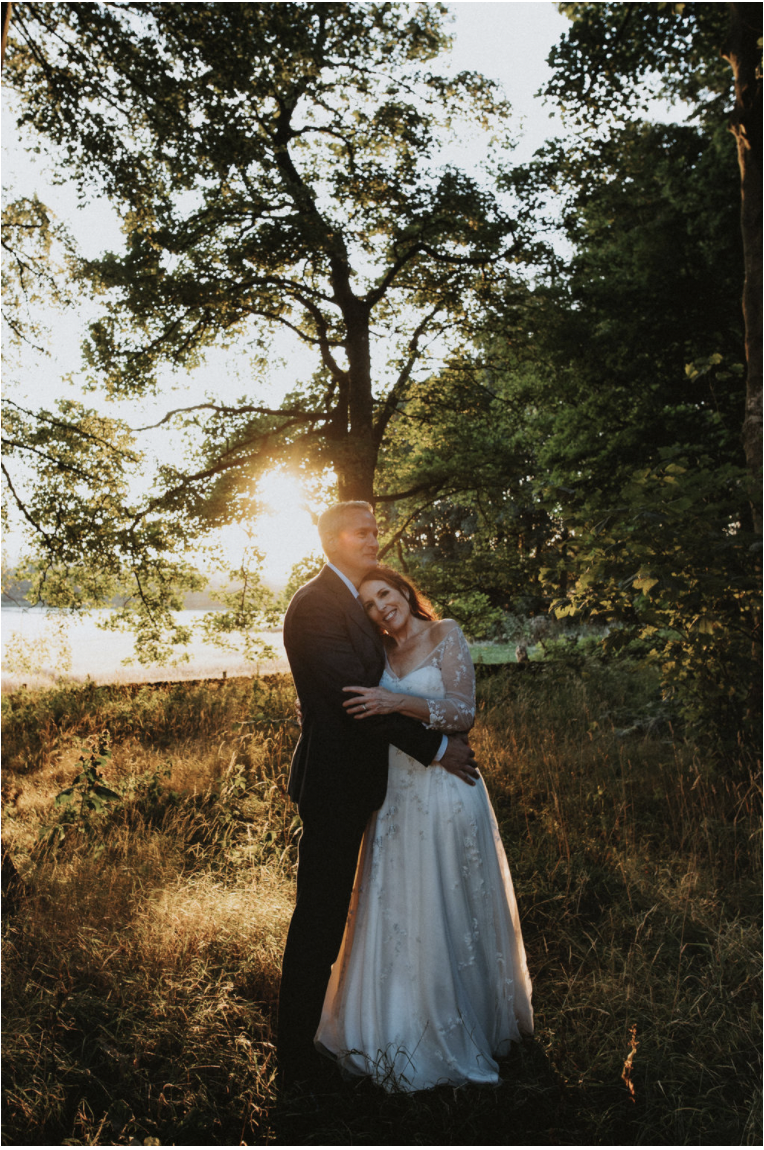 Phillipa_Lepley_Bride_Allison_Bespoke_Thomasina_Magnolia_Jasmine