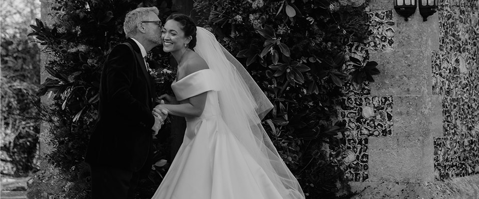 Phillipa-Lepley-Bride-Chloe-01