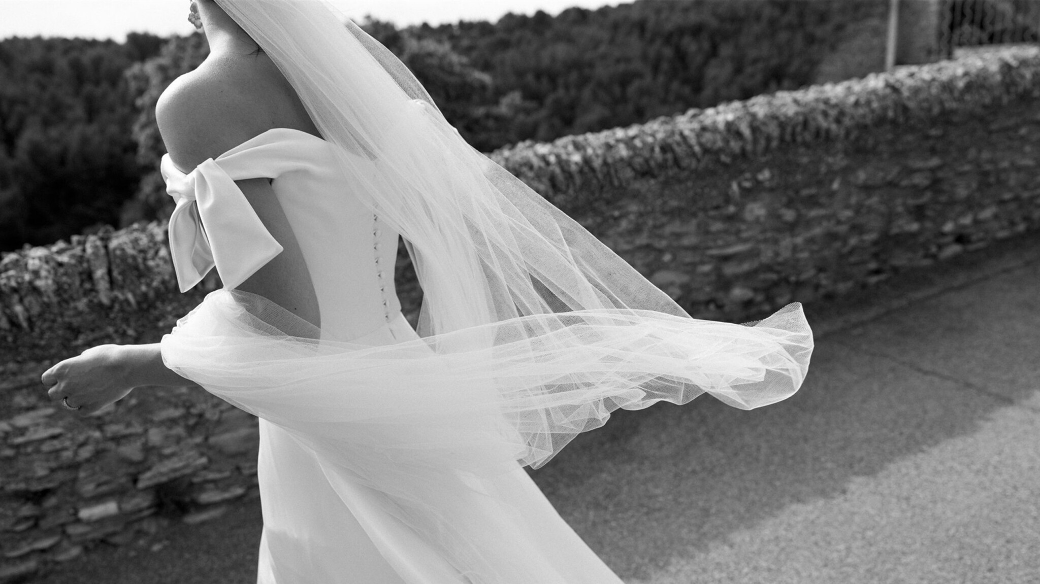 Phillipa-Lepley-Real-Bride-Constance-Veil