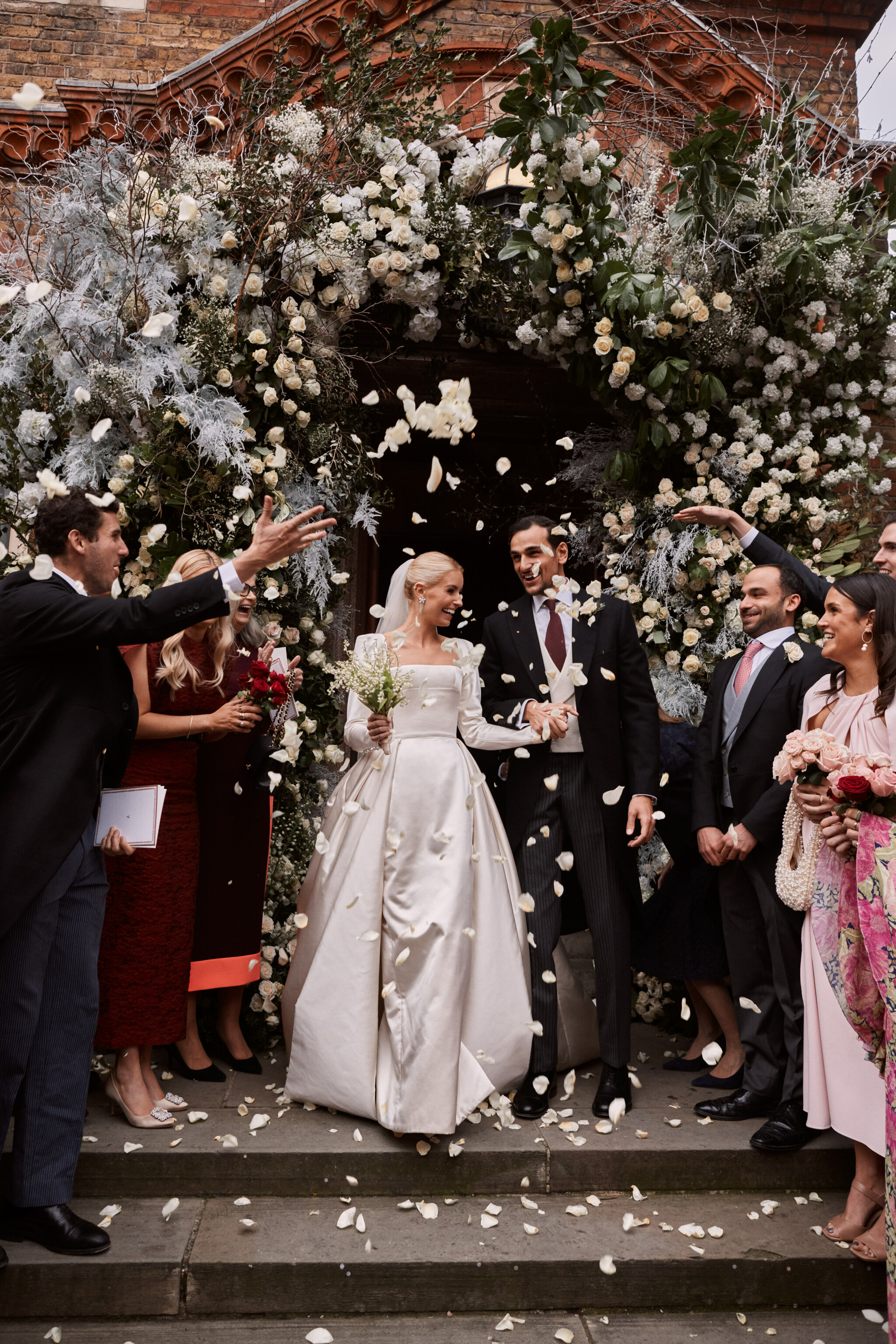 Phillipa_Lepley_Bride_Madeleine_Duchess_Satin_Square_Neckline_Bespoke_Buttercup_Lace_Veil