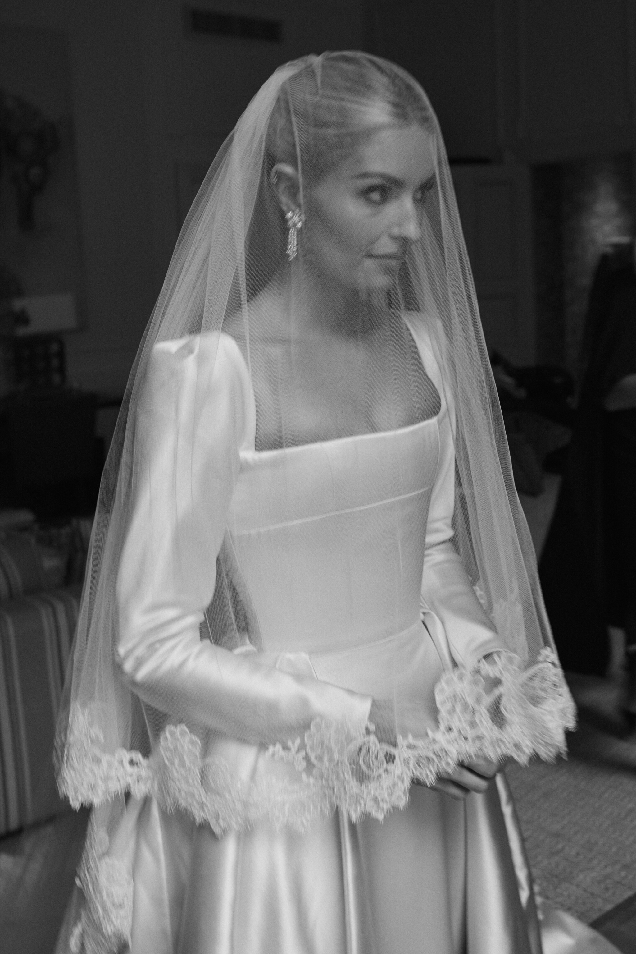 Phillipa_Lepley_Bride_Madeleine_Duchess_Satin_Square_Neckline_Bespoke_Buttercup_Lace_Veil