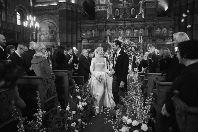 Phillipa_Lepley_Bride_Madeleine_Duchess_Satin_Square_Neckline_Bespoke_Buttercup_Lace_Veil