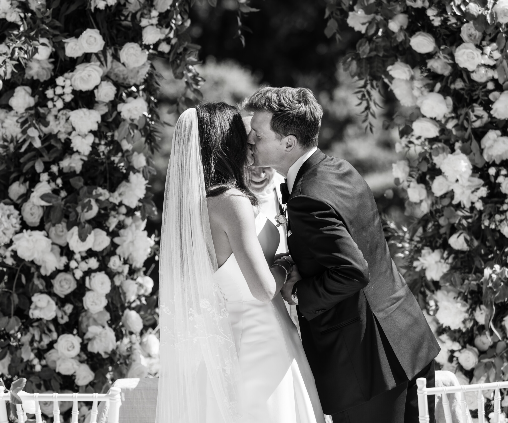 Phillipa_Lepley_Bride_Christine_Bespoke_Zibeline_Dress_Frothy_Flowers_Veil