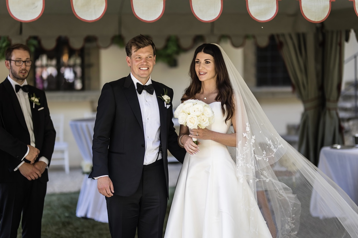 Phillipa_Lepley_Bride_Christine_Bespoke_Zibeline_Dress_Frothy_Flowers_Veil