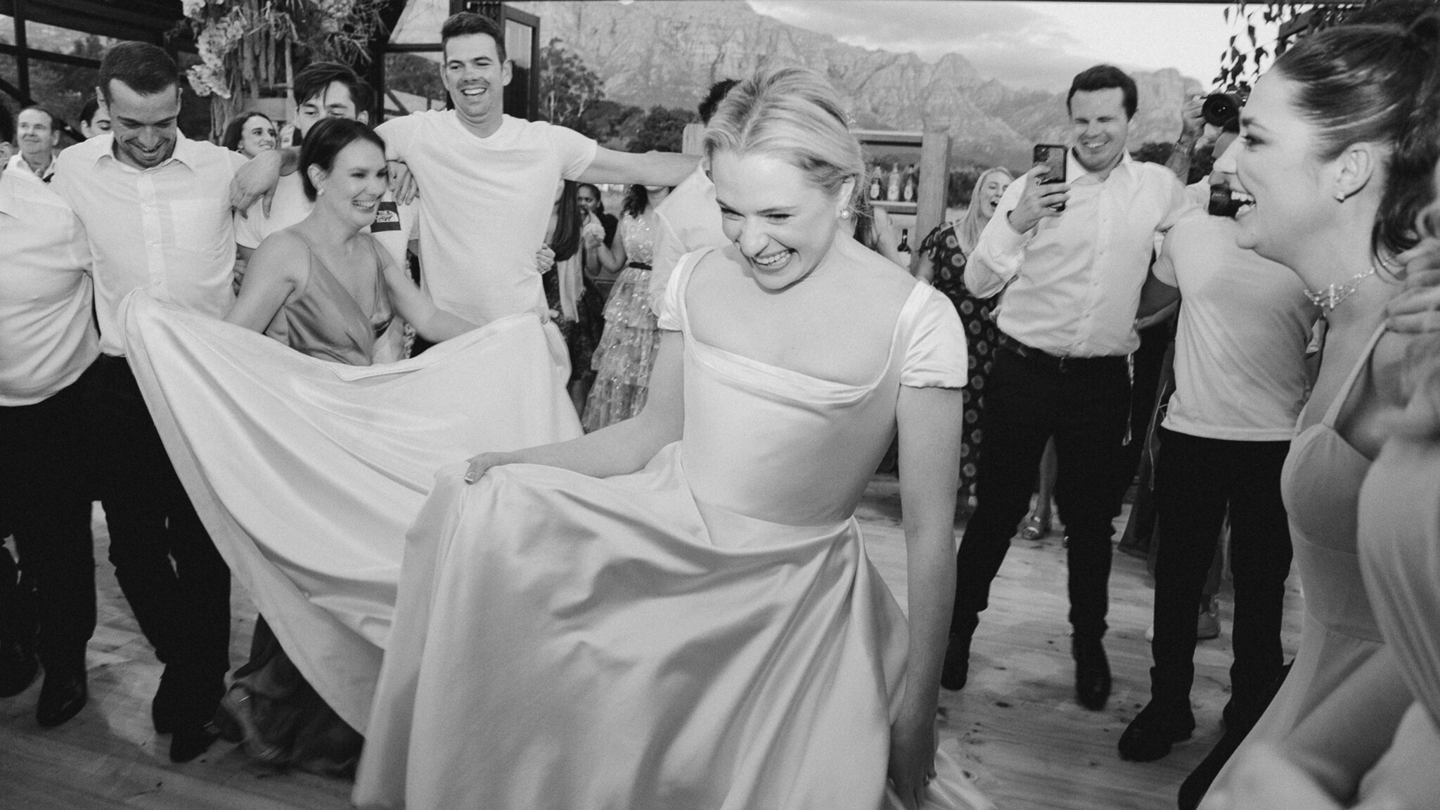Phillipa Lepley Bride Caroline De Chastelain