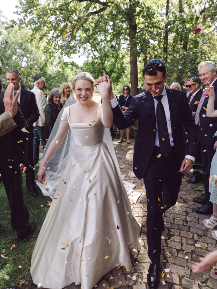 Phillipa Lepley Bride Caroline De Chastelain
