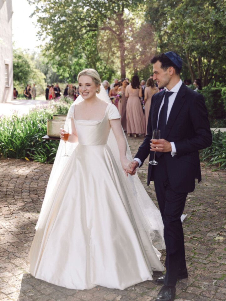 Phillipa Lepley Bride Caroline De Chastelain
