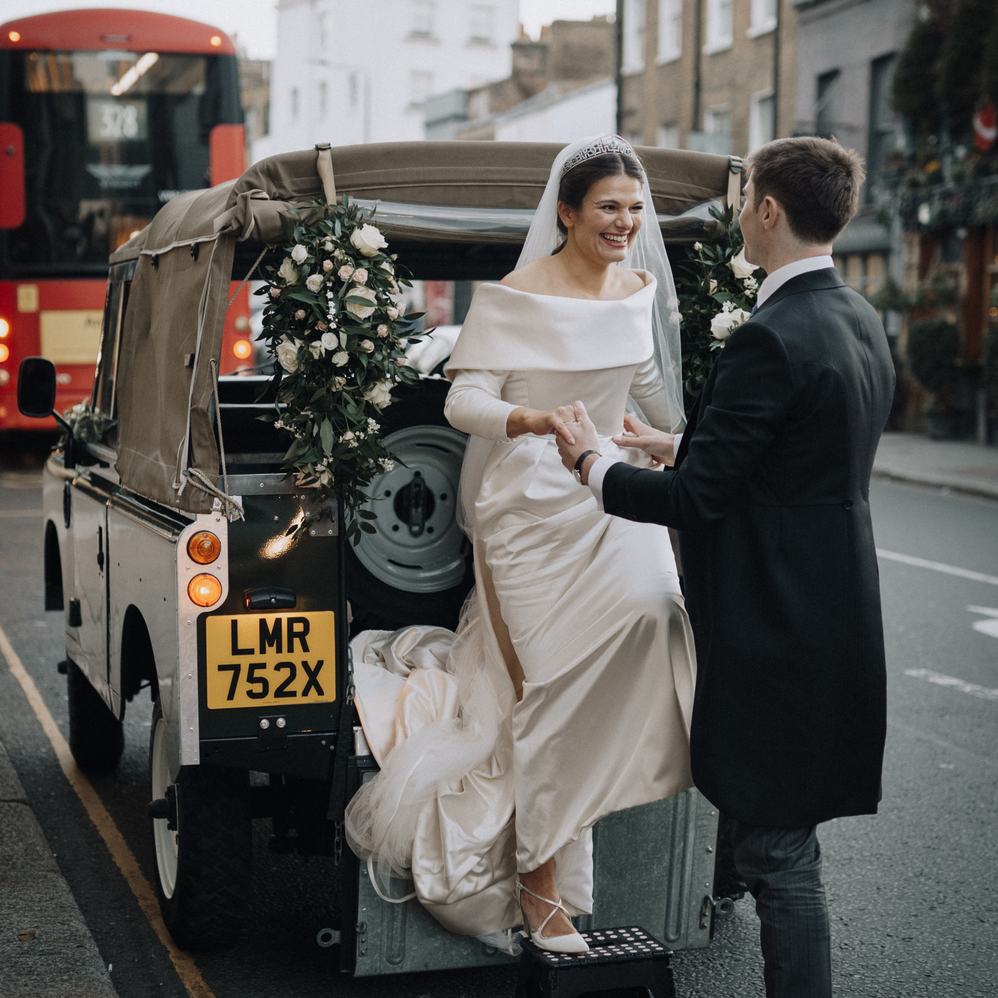 Phillipa_Lepley_Bride_London_City_Weddings_Couture_Wedding_Dresses
