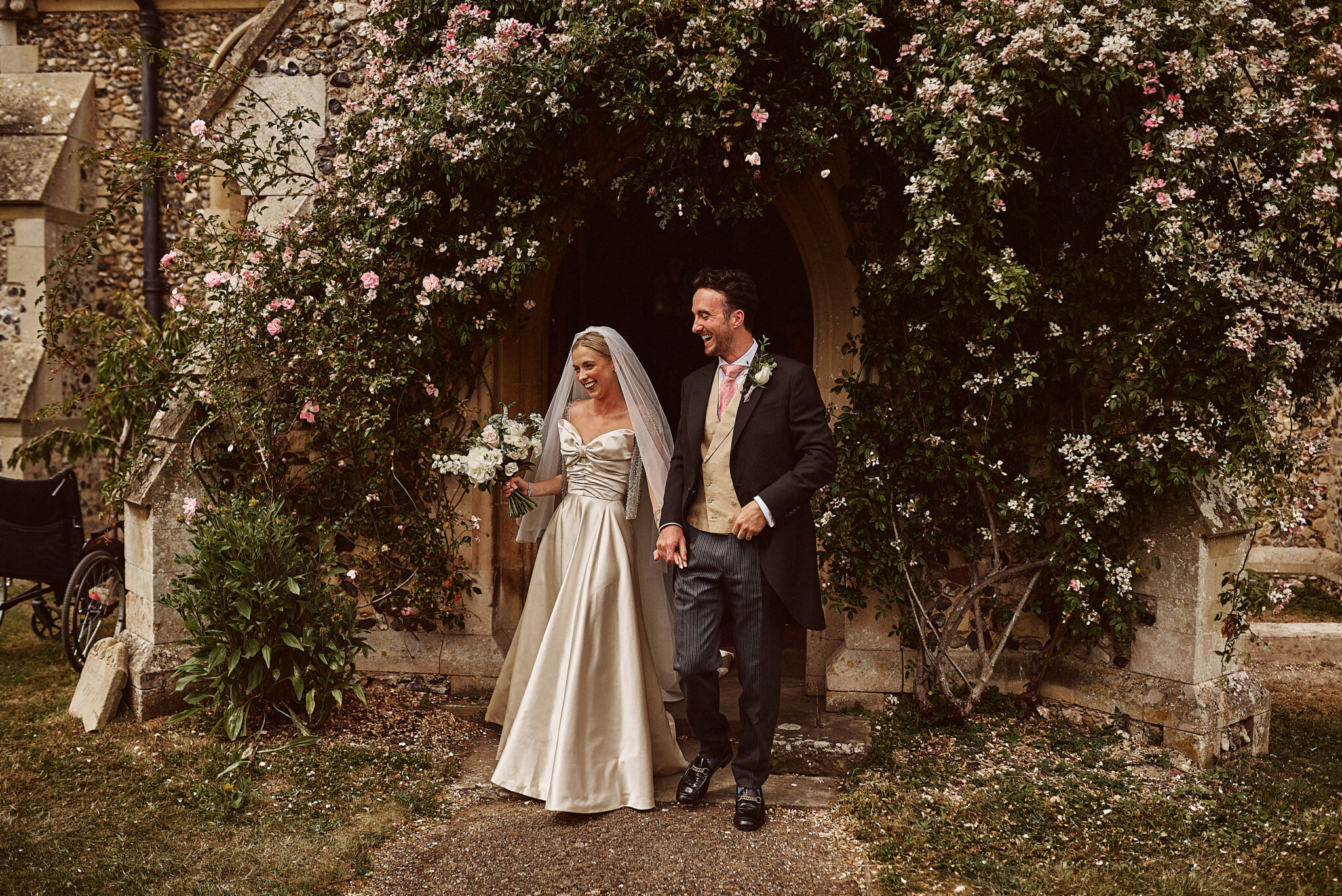Phillipa_Lepley_Bride_Talia_Duchess_Satin_Bow_Couture_Wedding_Dress
