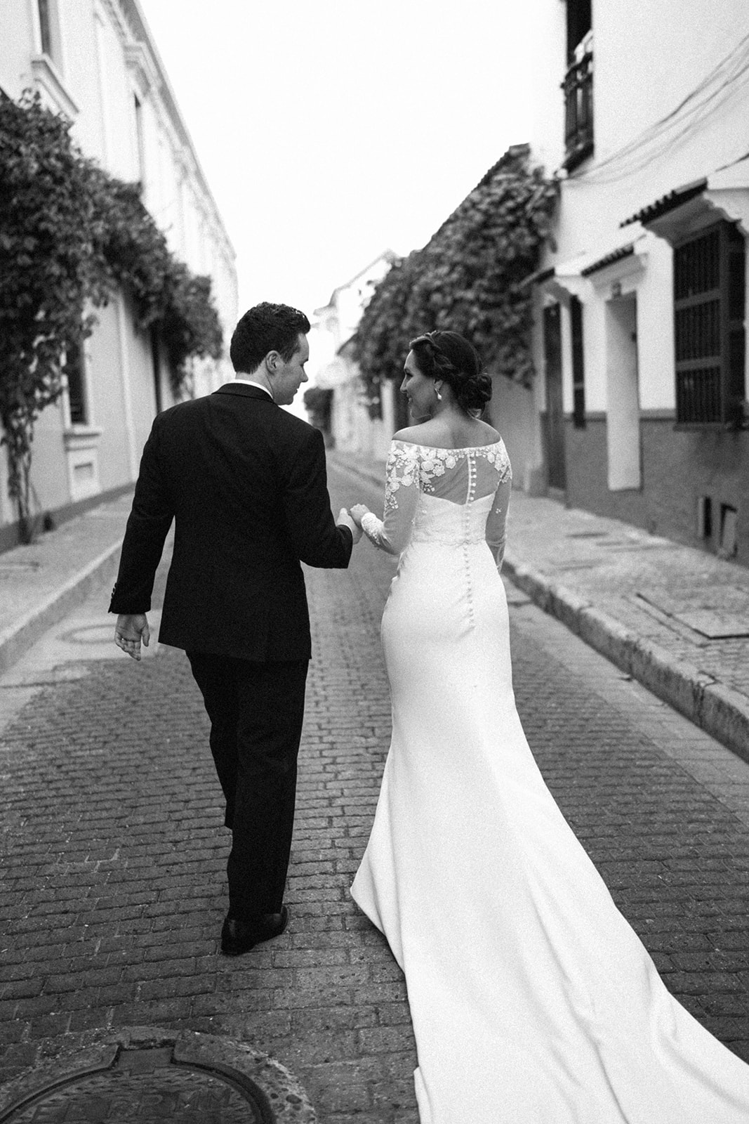 The_Off_The_Shoulder_Couture_Wedding_Dress