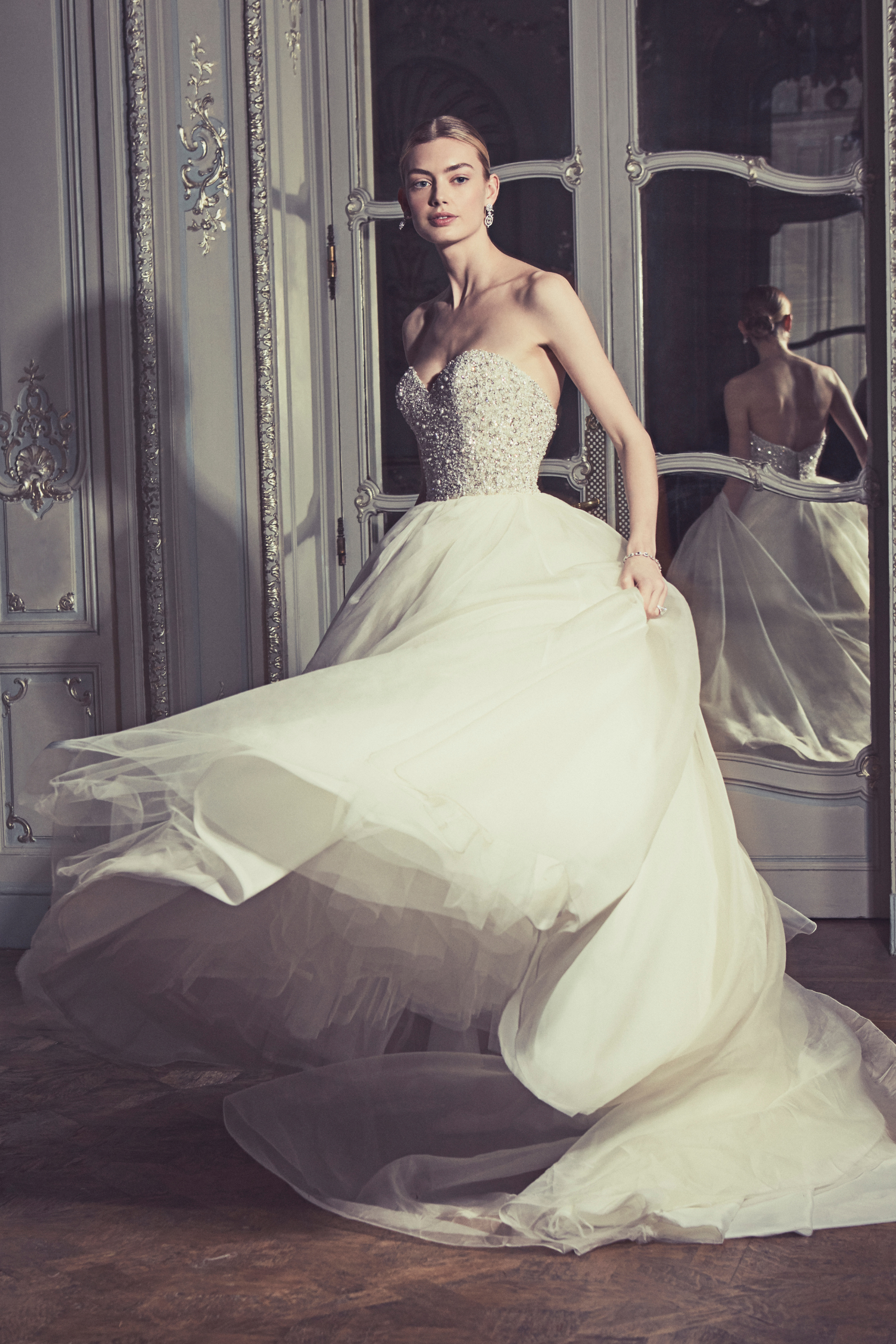 Phillipa-Lepley-Couture-Wedding-Dress-London-UK-Designer-Bespoke-Couture-Selina-Sparkle-Organza-Full-Tulle-Skirt-Strapless-Beaded