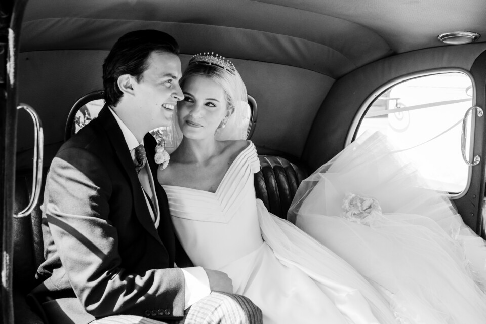 Phillipa_Lepley_Bride_Skylar_Bespoke_Wedding_Dress