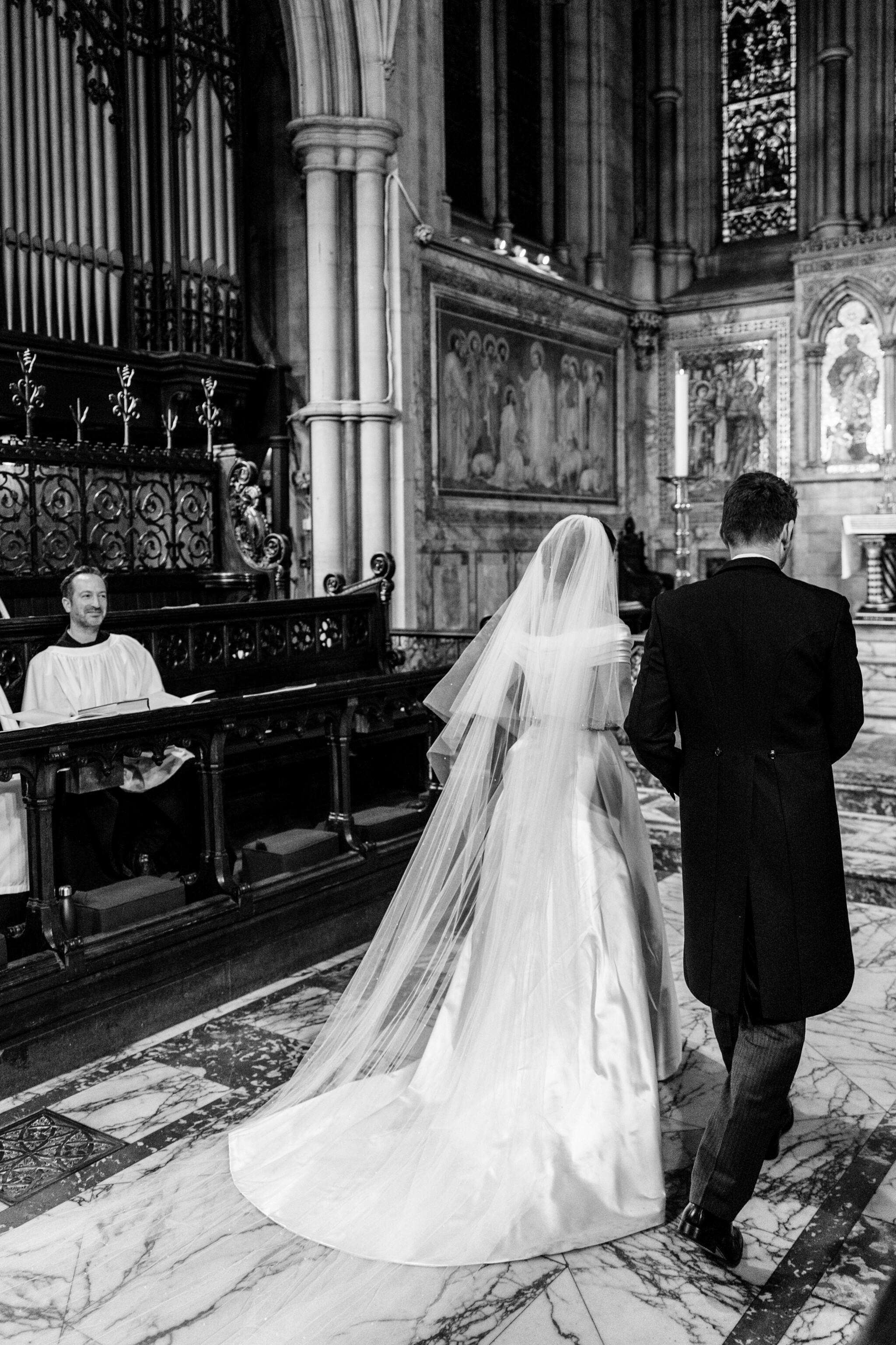 Phillipa_Lepley_Bride_Georgina_Corseted_Duchess_Satin_Draped_Collar_Wedding_Gown