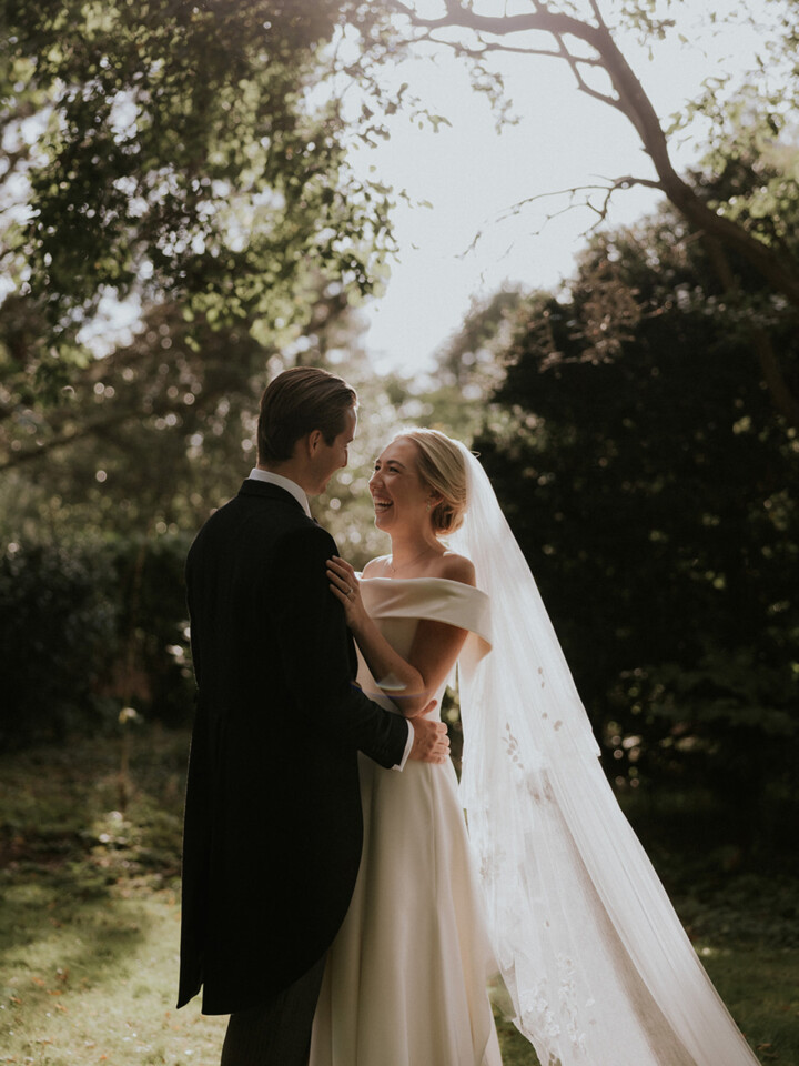 Phillipa Lepley bride Pollyanna Modern Slim Crepe Couture Wedding Dress With Satin Collar Hand Embroidered Veil