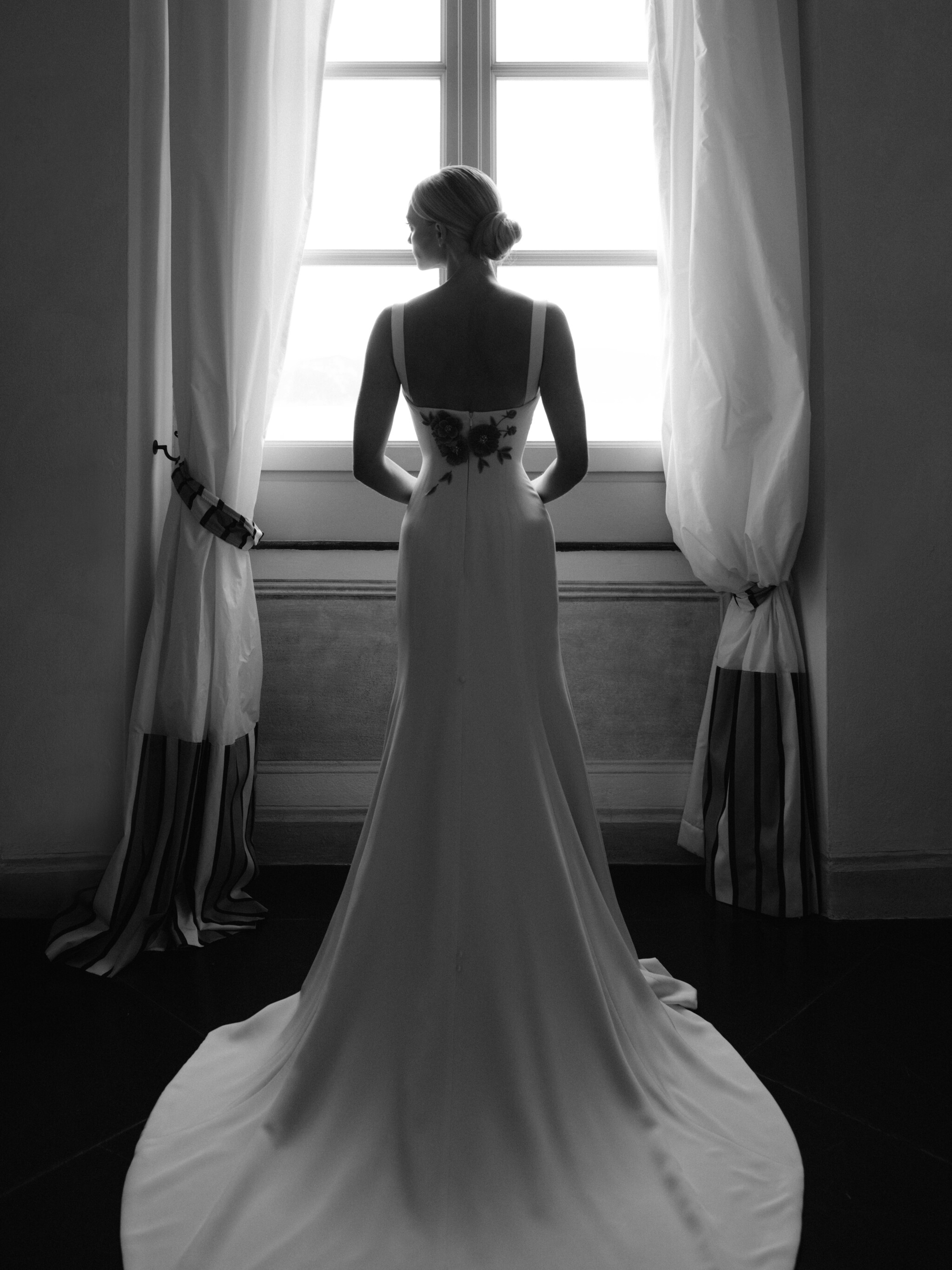 Vogue_Wedding_Phillipa_Lepley_Bespoke_Wedding_Dress_Ivory_Silk_Crepe_Fitted_Gown_With_Detachable_Cape_Portofino_Wedding