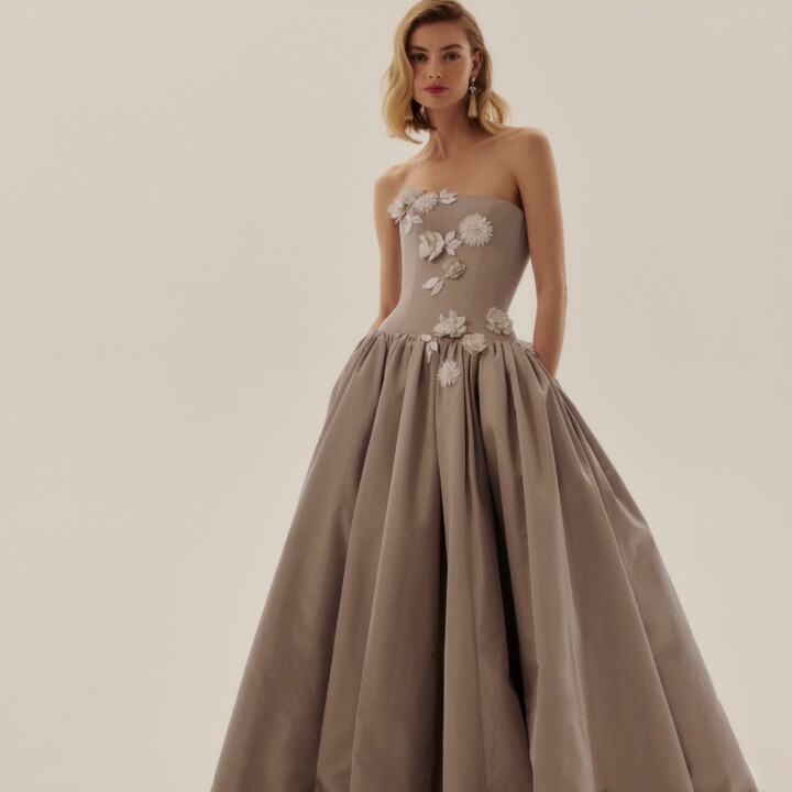 Phillipa_Lepley_Couture_Wedding_Dress_Grace_Collection_Ice_Fleurs