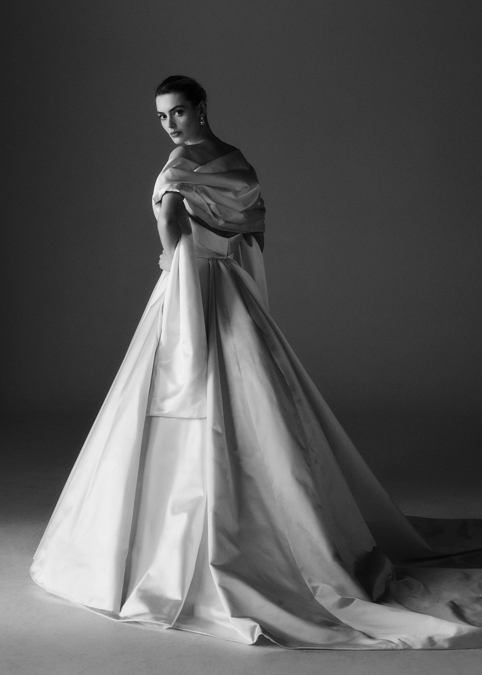 Phillipa_Lepley_Couture_Wedding_Dress_Grace_Collection_Scarlett