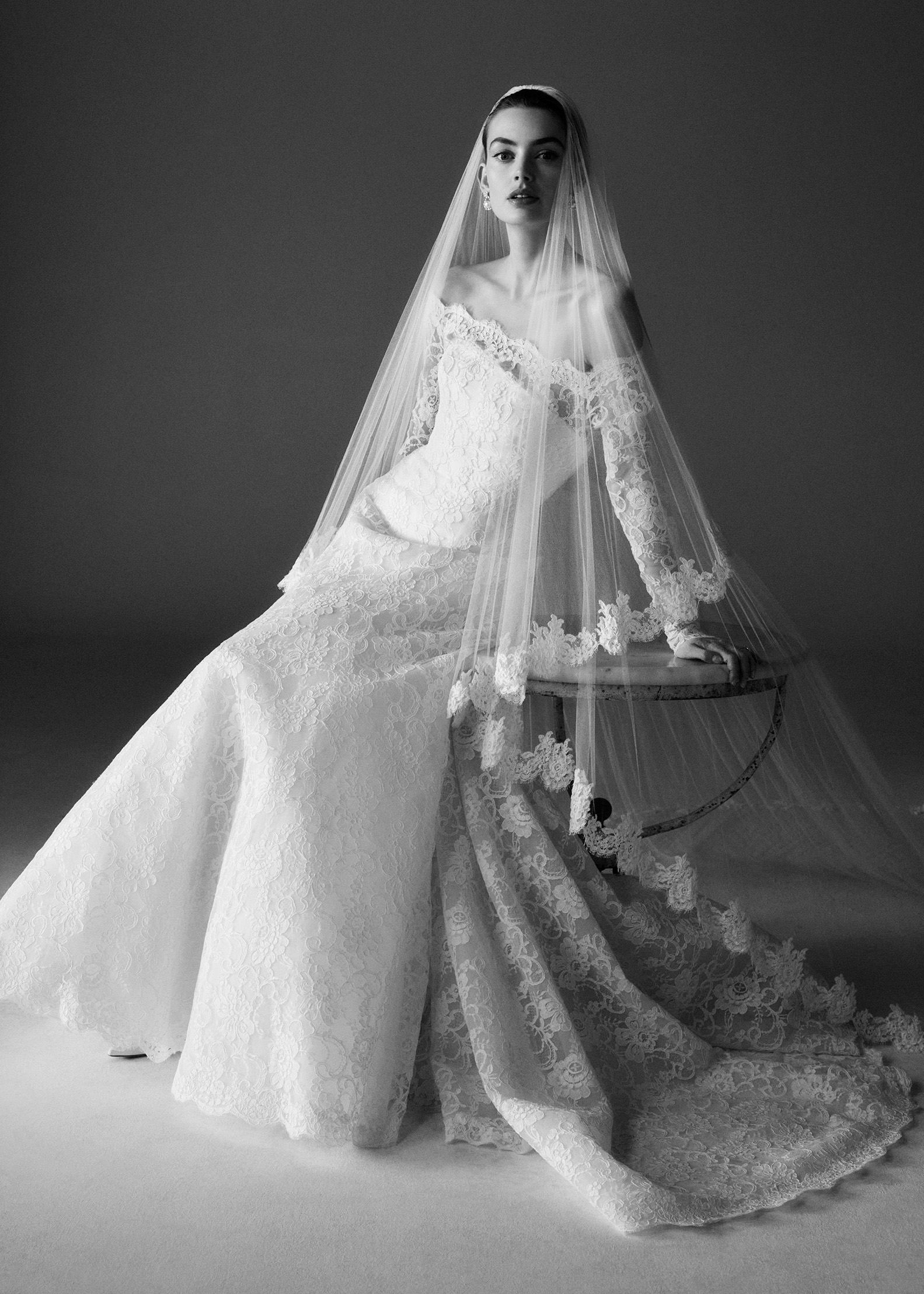 Phillipa_Lepley_Couture_Wedding_Dress_Grace_Collection_Verona_Clematis
