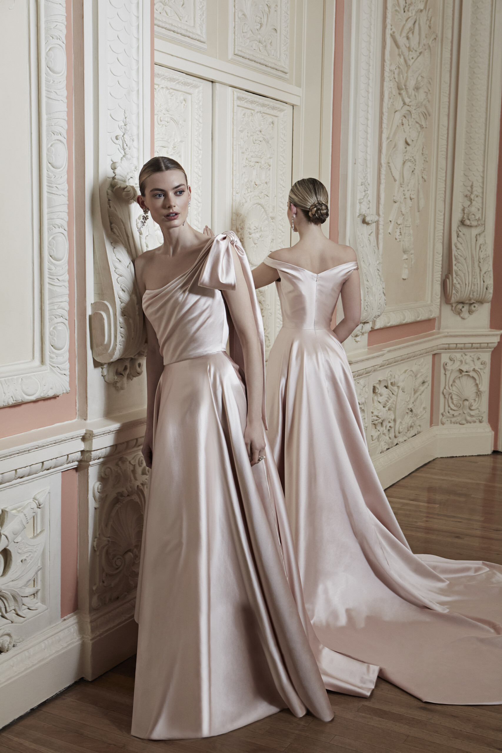Phillipa-Lepley-Couture-Eveningwear-Dress-Vienna-One-Phillipa-Bow