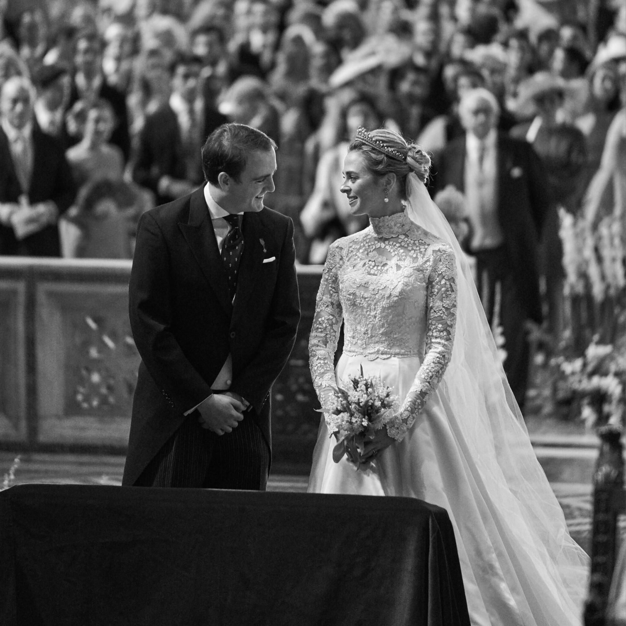 Phillipa-Lepley-Couture-Real-Bride-Lady-Charlotte-Lindesey-Bethune-Royal-Wedding