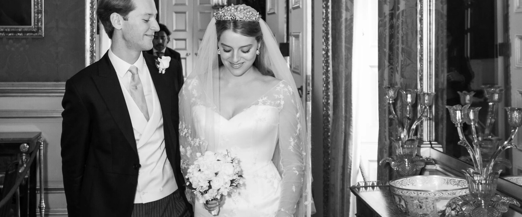 Phillipa-Lepley-Coutute-Flora-Oglivy-Vesterberg-Royal-Real-Bride