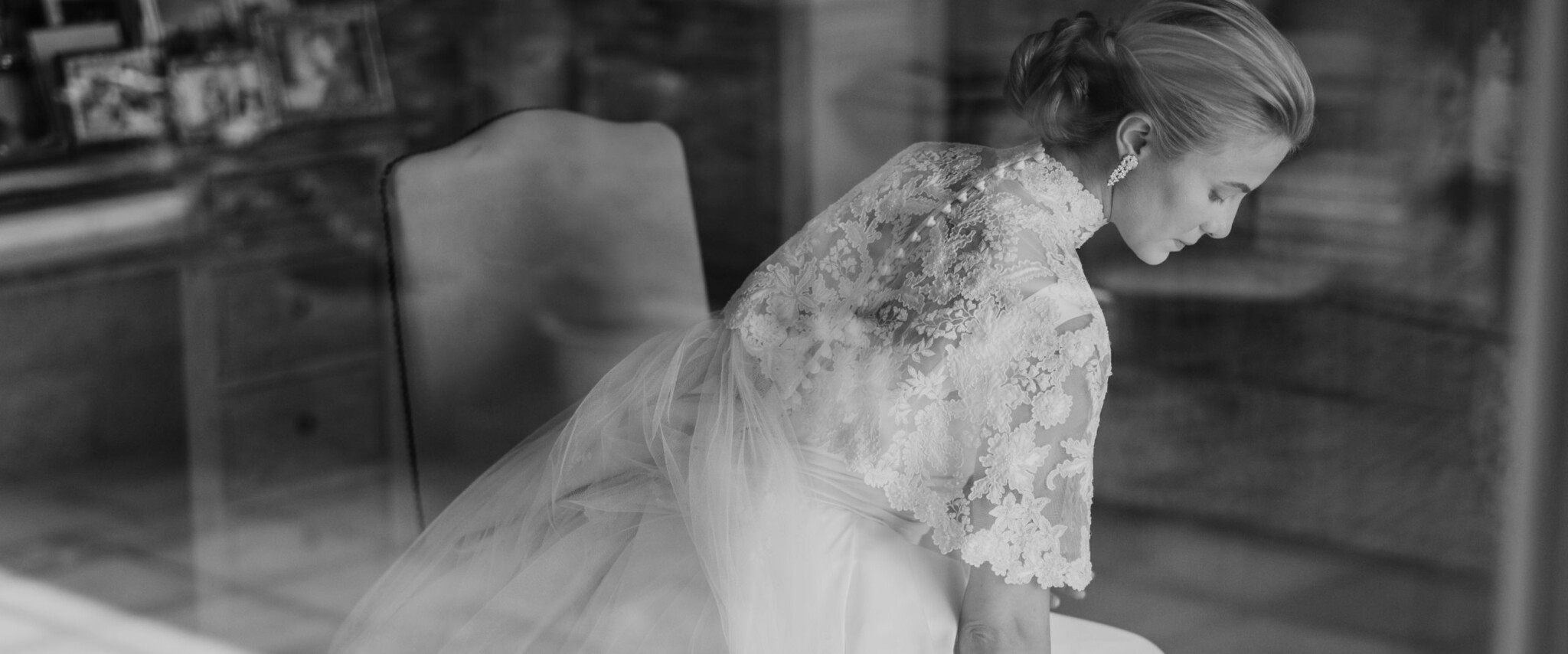 Princess_Aisha_bint_Faisal_of_Jordan_Wears_Bespoke_Phillipa_Lepley_Wedding_Dress_ for_Jordanian_Royal_Wedding