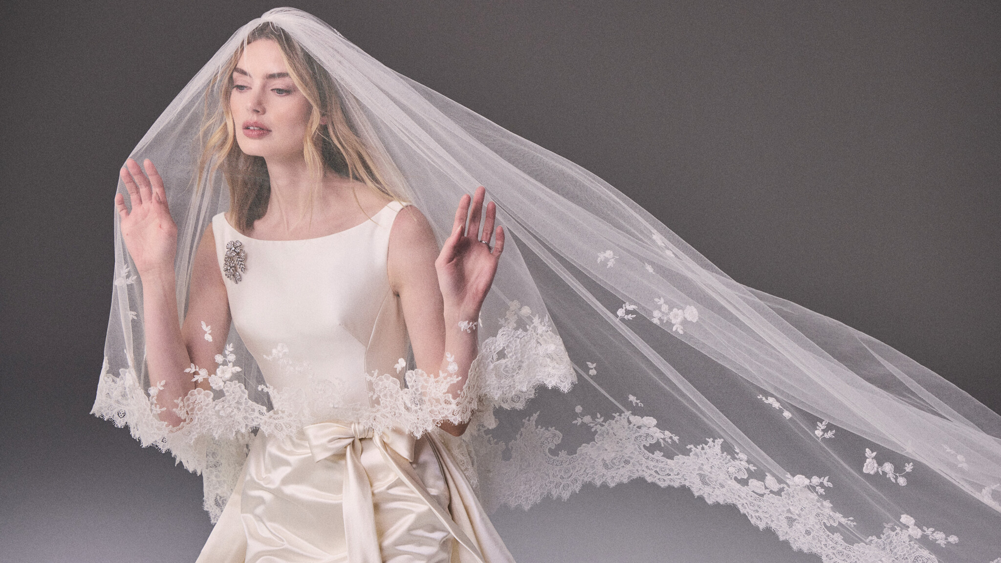 Phillipa Lepley Couture Chapter Forty Mesange Épuré
