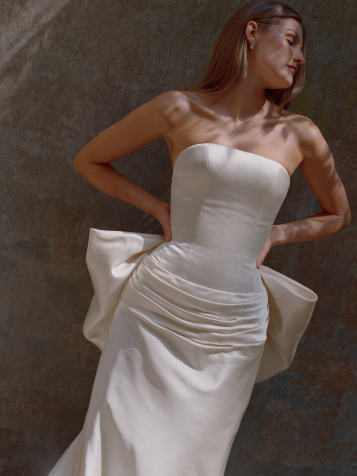 Phillipa Lepley bride Sara Walker Vogue Weddings Italian Duchess Satin Wedding Dress With Oversized Bow Seattle Wedding