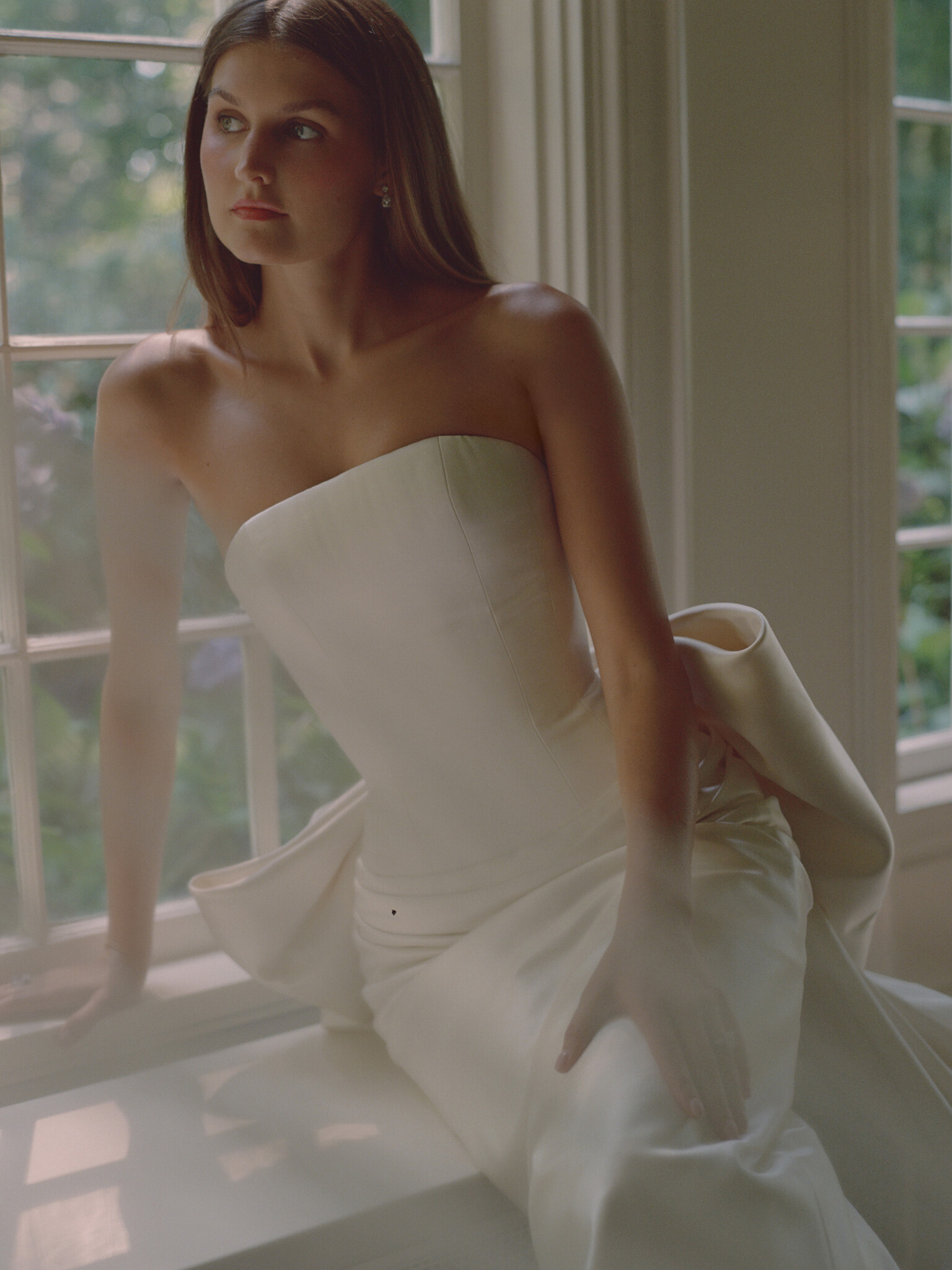 Phillipa Lepley bride Sara Walker Vogue Weddings Italian Duchess Satin Wedding Dress With Oversized Bow Seattle Wedding