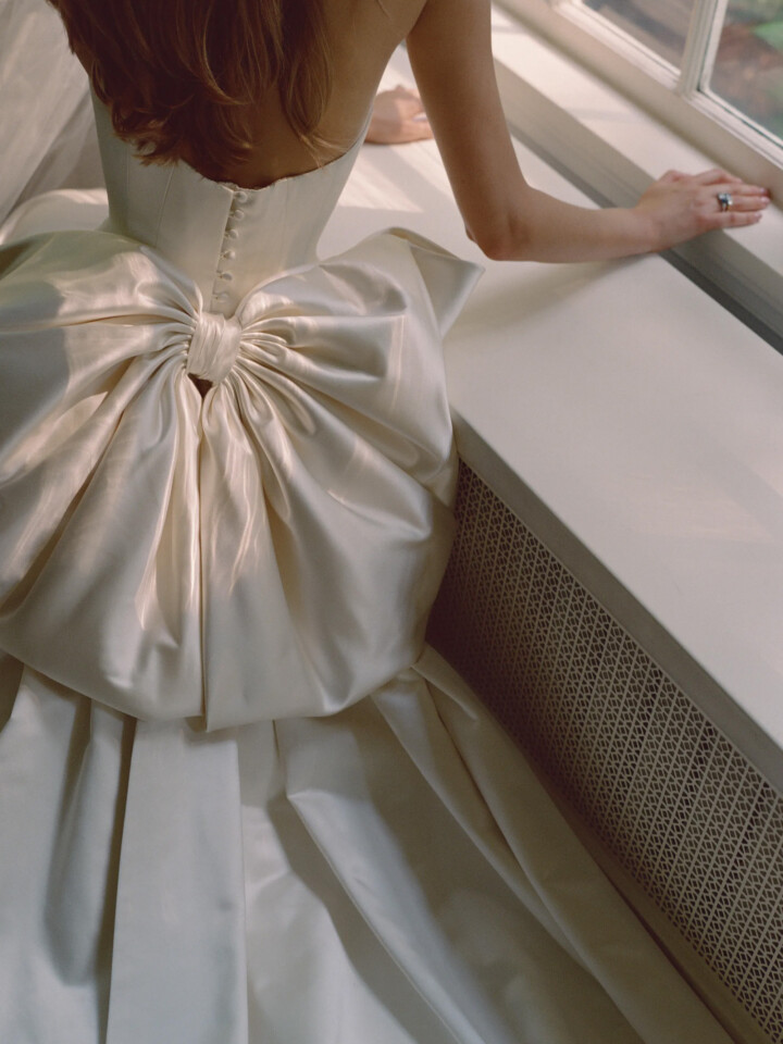Phillipa Lepley bride Sara Walker Vogue Weddings Italian Duchess Satin Wedding Dress With Oversized Bow Seattle Wedding